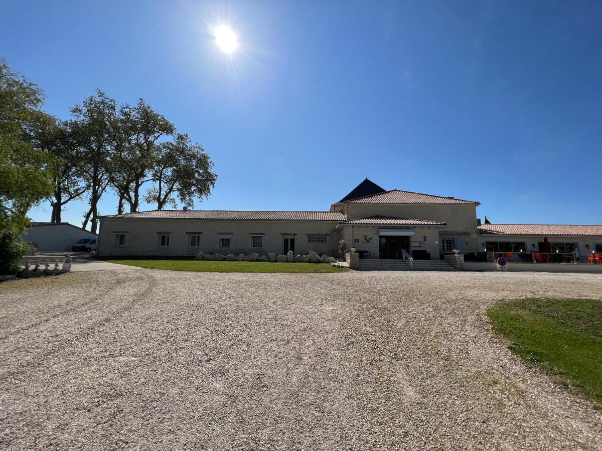 Domaine De Roullet Hotel Buitenkant foto